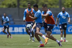 Com joia da base, Bahia divulga relacionados para jogo contra o Sport - Imagem