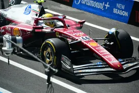 Crise na Ferrari? Hamilton e escuderia têm relação 'estremecida' - Imagem