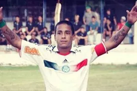 De novo? Ex-jogador do Palmeiras é investigado por negociar armas - Imagem