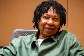 Djavan anuncia grande turnê com show em Salvador; veja preços - Imagem