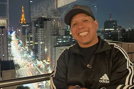 Ex-travesti, pastor choca internautas ao mostrar antes e depois - Imagem