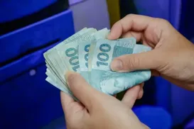 Dinheiro de volta? Nova lei libera pagamento extra a servidores - Imagem