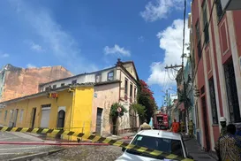 Incêndio atinge hostel no Santo Antônio Além do Carmo - Imagem