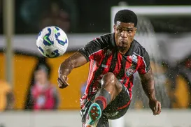 Jamerson deve reestrear pelo Vitória após sete meses de recuperação - Imagem