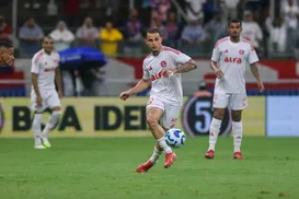 Negociação do Bahia por lateral do Inter pode envolver Iago Borduchi; saiba detalhes - Imagem