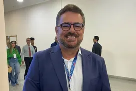 Prefeitura é acusada de criar caos na saúde para justificar contrato - Imagem