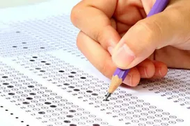 Universidade baiana abre concurso com salários de R$ 14 mil - Imagem