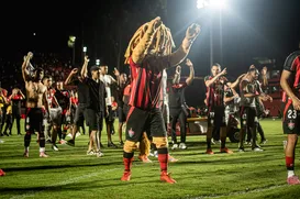 Vitória x São Paulo: onde assistir, escalação, desfalques e arbitragem - Imagem