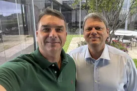 Tarcísio já foi avisado da escolha de Bolsonaro por Flávio ao Planalto - Imagem