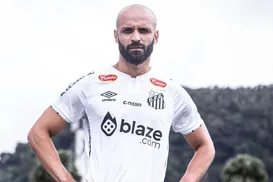 Ex-Bahia, Thaciano pede para não jogar pelo Santos na Vila Belmiro; entenda - Imagem