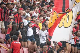 Vitória abre treino na véspera de jogo decisivo pela permanência - Imagem