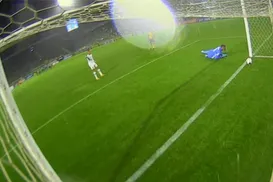 Vitória assusta Palmeiras na Copinha, mas é eliminado em jogo polêmico - Imagem