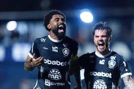 Adversário do Vitória na Série A deve R$ 6 milhões a jogadores e comissão - Imagem