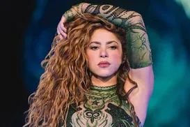 Shakira fica surpresa com público em Copacabana: "Tudo é pra mim?" - Imagem