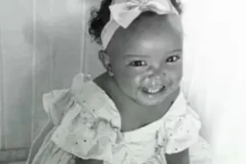 Criança de 1 ano morre após ataque de pitbull em pizzaria - Imagem