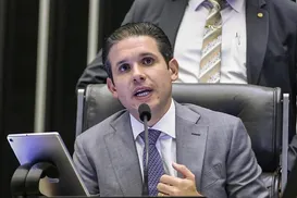 Motta reconhece que salários no Legislativo podem ultrapassar teto - Imagem