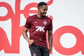 Defensores iniciam transição e ficam perto de reforçarem o Vitória - Imagem
