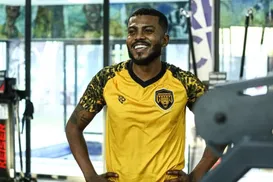 Ex-atacante do Bahia atinge marca histórica após voltar ao Brasil - Imagem