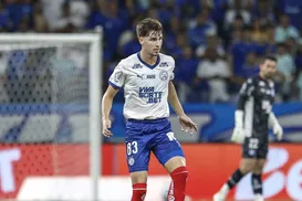 Zagueiro do Bahia deixa time principal e reforça sub-20 em dia de BaVi - Imagem