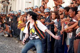 Há 30 anos, Michael Jackson eternizava o Pelourinho em clipe histórico - Imagem