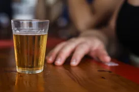 Brasileiro bebe menos cerveja hoje em dia? Saiba se a situação é verdade - Imagem