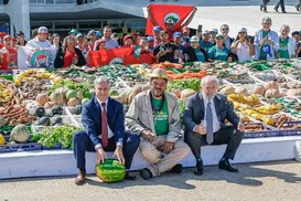 Lula anuncia novos assentamentos e crédito para reforma agrária do MST - Imagem