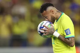 Neymar desabafa sobre copa: "Muito complicado ser eu e aturar vocês" - Imagem