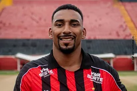 Reforço do Vitória é regularizado e fica apto para estrear - Imagem