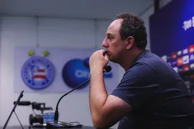 Rogério Ceni detona CBF após mudança de jogo: "Manda quem pode mais" - Imagem