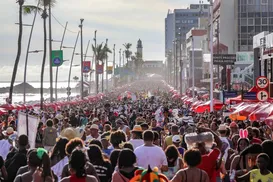Furdunço: bombeiros atendem 19 ocorrências durante festa na Barra - Imagem