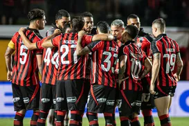 Titular não viaja e é desfalque do Vitória para encarar o Palmeiras - Imagem