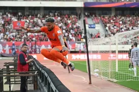 Vitória acerta contratação de atacante que atuou no futebol europeu - Imagem