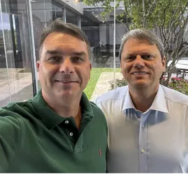 Tarcísio já foi avisado da escolha de Bolsonaro por Flávio ao Planalto - Imagem