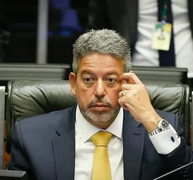 Lira entra na disputa ao Senado e deixa em aberto apoio ao Planalto - Imagem