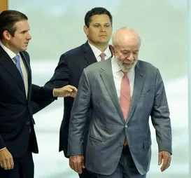 Lula corre contra o tempo para aprovar pautas populares no Congresso - Imagem