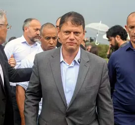 Tarcísio de Freitas previu recuo de Ratinho Júnior à Presidência - Imagem