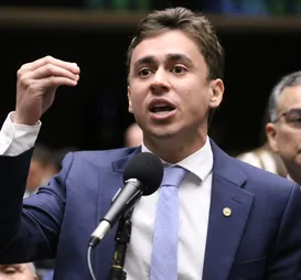 'Toupeira cega': Nikolas Ferreira rompe com filho de Bolsonaro - Imagem