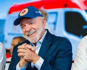 Carnaval de Salvador vira palco político: o tour de Lula pela festa - Imagem