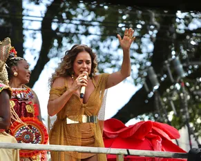 Daniela Mercury surpreende com desfile inédito no Carnaval - Imagem