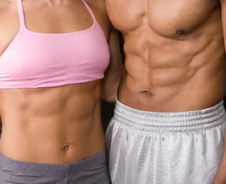 6 exercícios rápidos para conseguir barriga chapada até o fim de ano