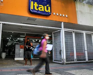 Agências fechadas e filas gigantes: Itaú encerra unidades na Bahia