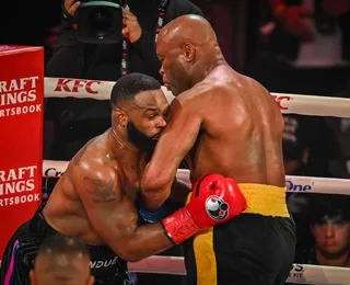 Anderson Silva nocauteia Tyron Woodley em Miami