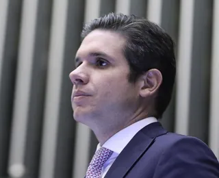 Deputados avaliam tirar Hugo Motta da presidência da Câmara