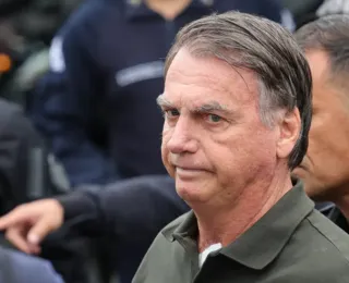 Bolsonaro deixa prisão pela 1ª vez para realizar cirurgia
