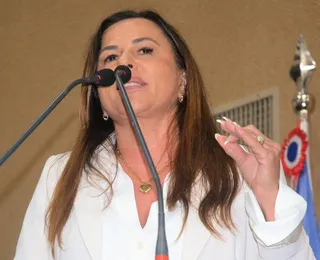 Deputada baiana é acusada de promover marido político