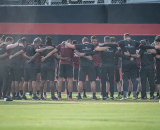 Dupla de time principal do Vitória deixa DM e inicia transição