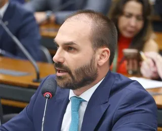 Eduardo Bolsonaro minimiza perda de mandato: “Medalha de honra"