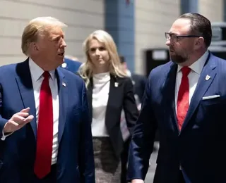 Ex-assessor de Trump xinga Lula após crítica à ação na Venezuela