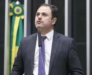 Glauber Braga escapa de cassação e acaba suspenso pela Câmara