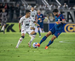 Irreconhecível, Vitória é goleado pelo Bragantino e retorna ao Z-4